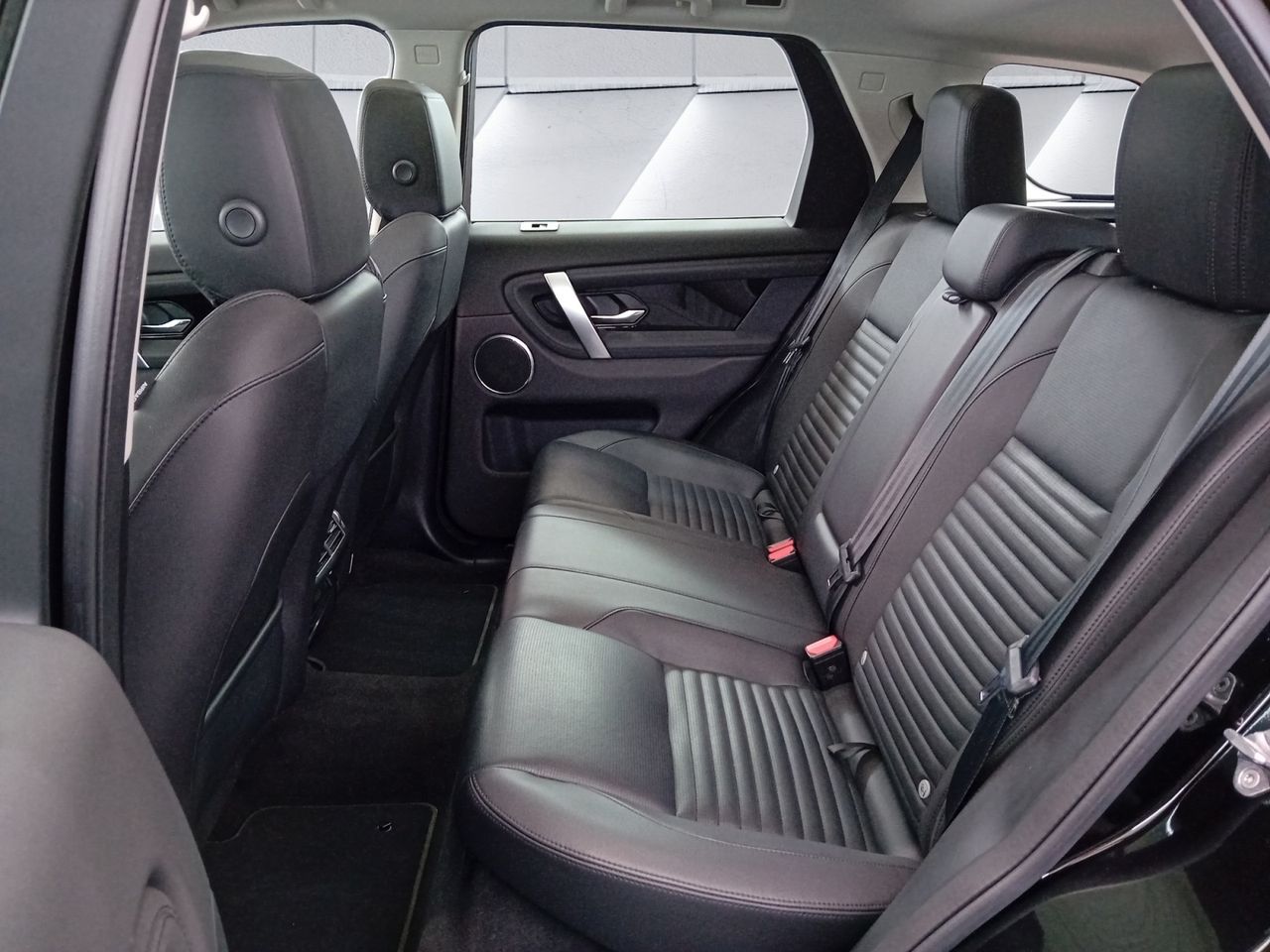 Foto Land-Rover Discovery Sport 15