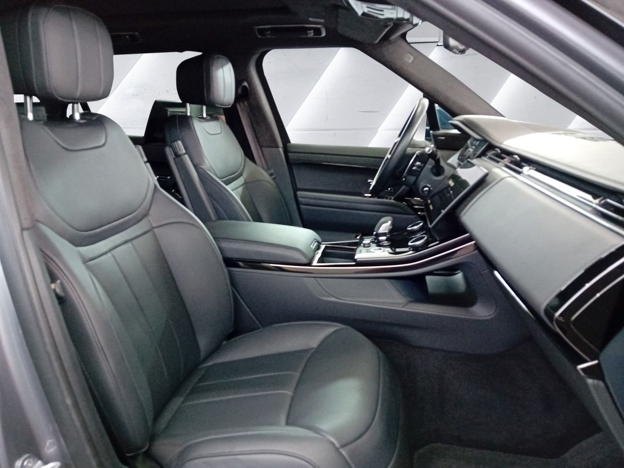 Foto Land-Rover Range Rover Sport 14