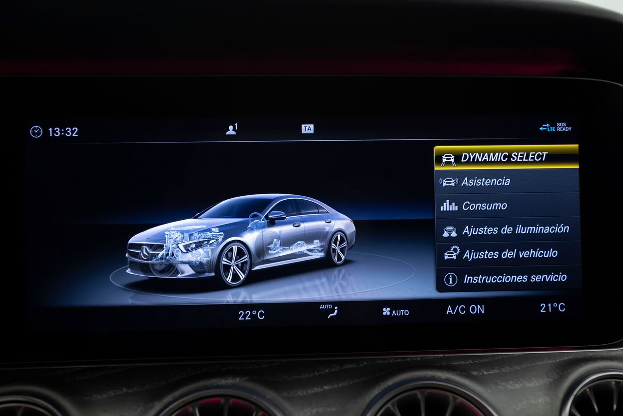 Foto Mercedes-Benz Clase CLS 44