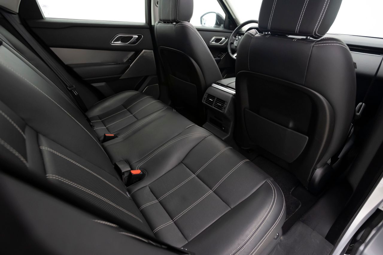 Foto Land-Rover Range Rover Velar 15