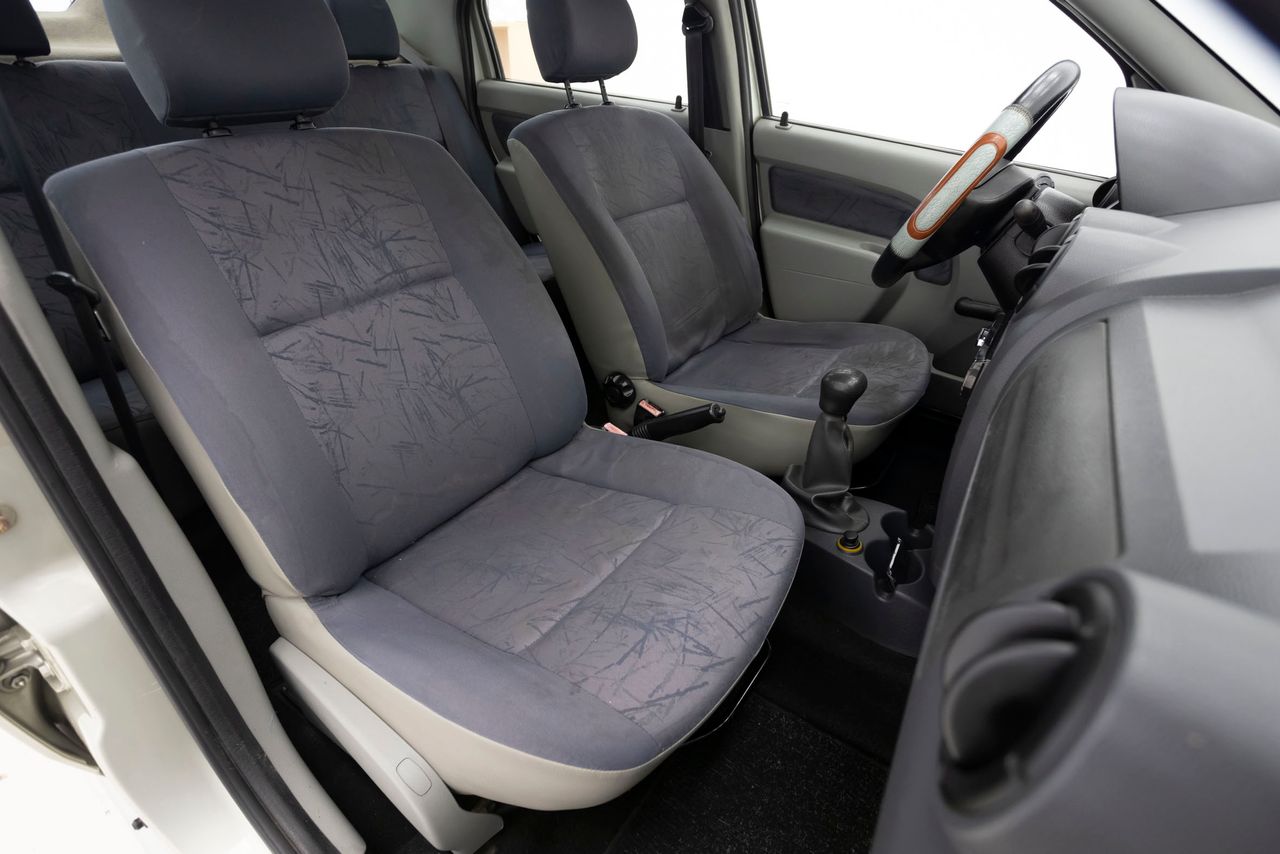 Foto Dacia Logan 17