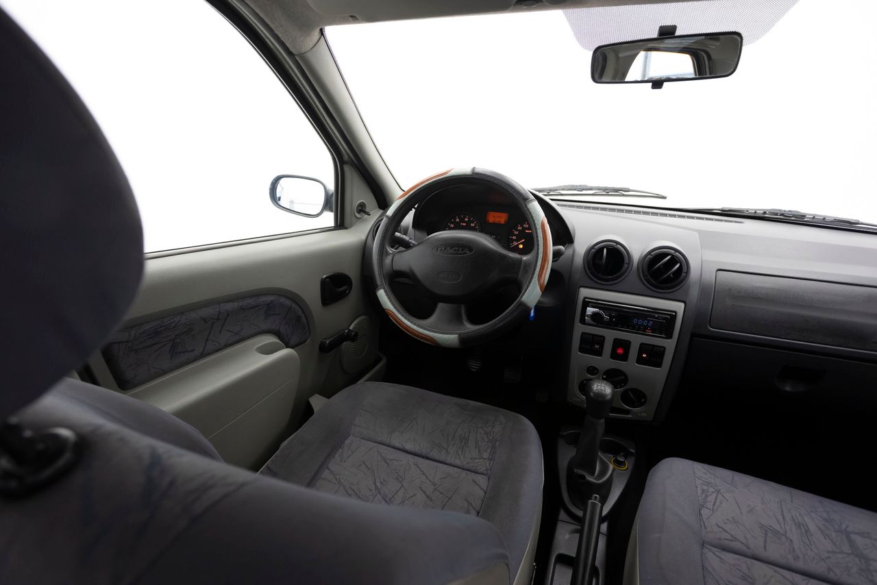 Foto Dacia Logan 21