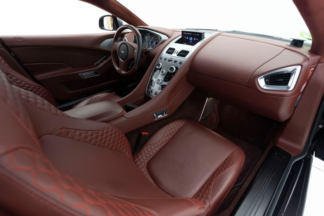 Foto Aston martin Vanquish 3