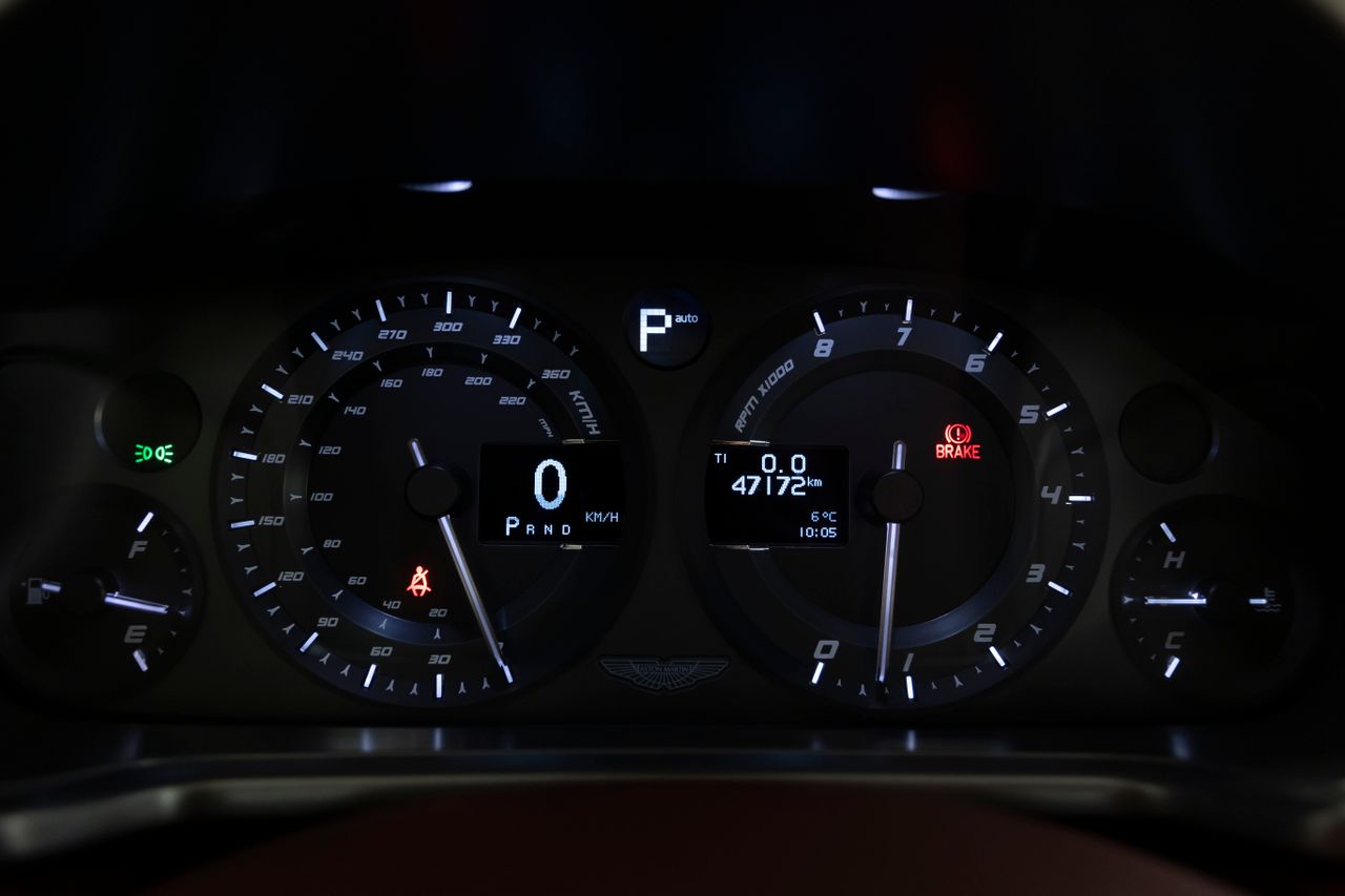 Foto Aston martin Vanquish 5