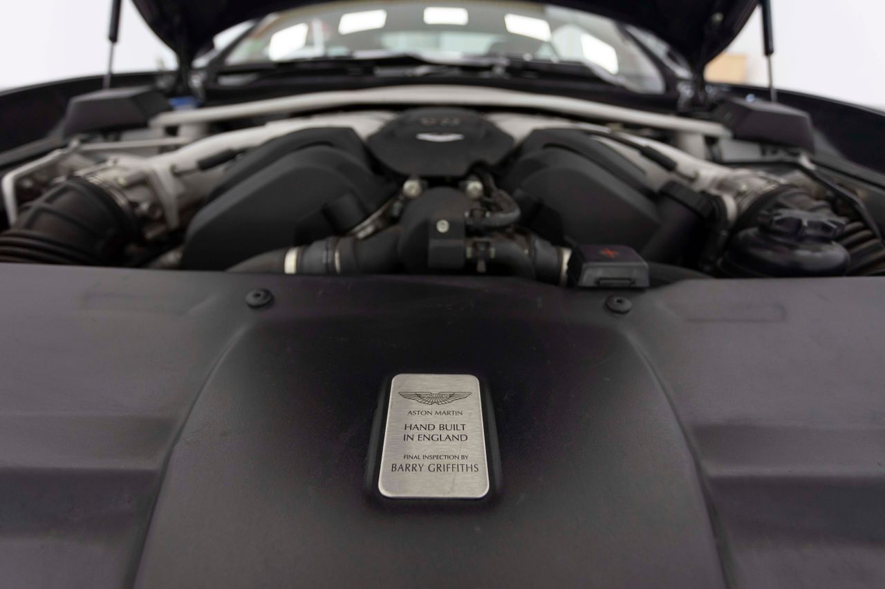 Foto Aston martin Vanquish 10