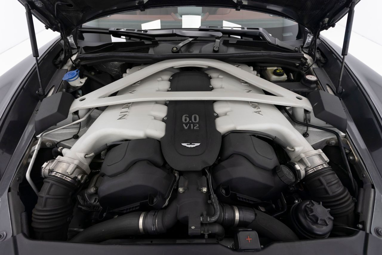 Foto Aston martin Vanquish 11