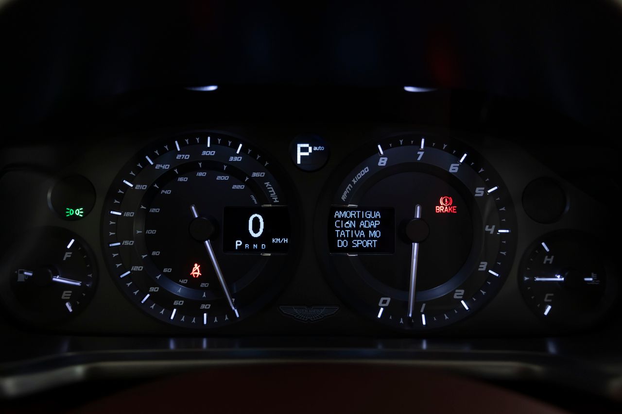 Foto Aston martin Vanquish 33