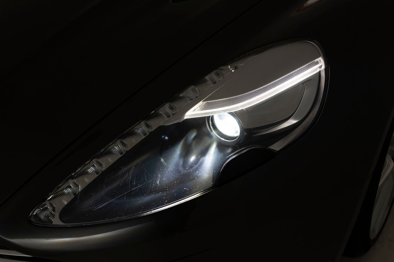Foto Aston martin Vanquish 42
