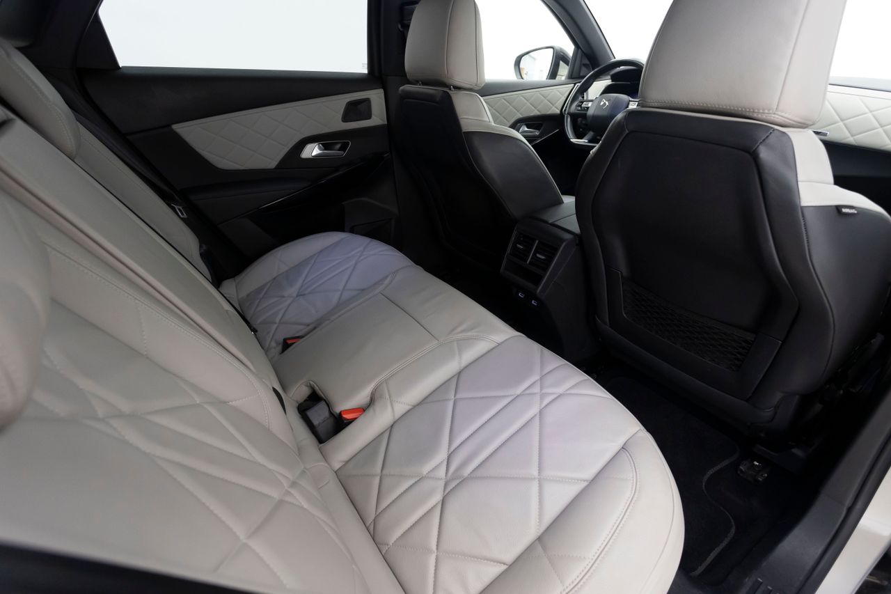 Foto DS Automobiles DS 7 14