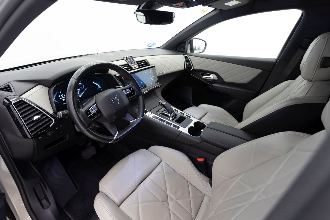 Foto DS Automobiles DS 7 27