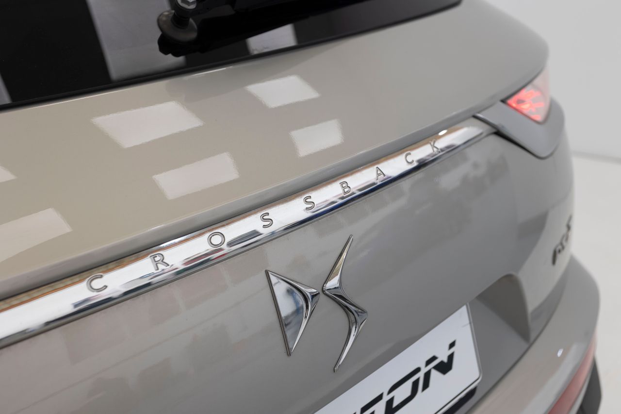 Foto DS Automobiles DS 7 62
