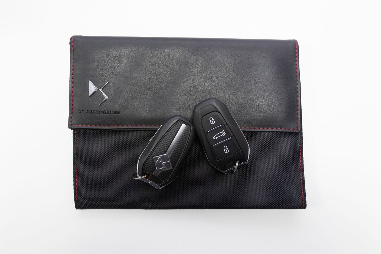 Foto DS Automobiles DS 7 63