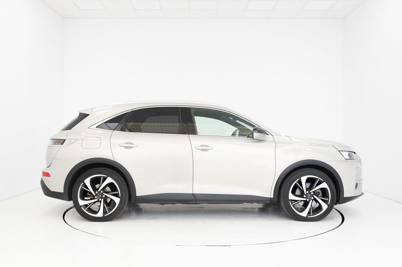 Foto DS Automobiles DS 7 64