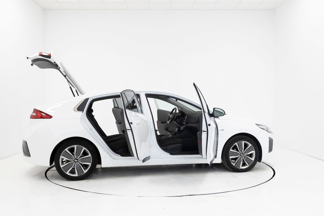 Foto Hyundai IONIQ 11