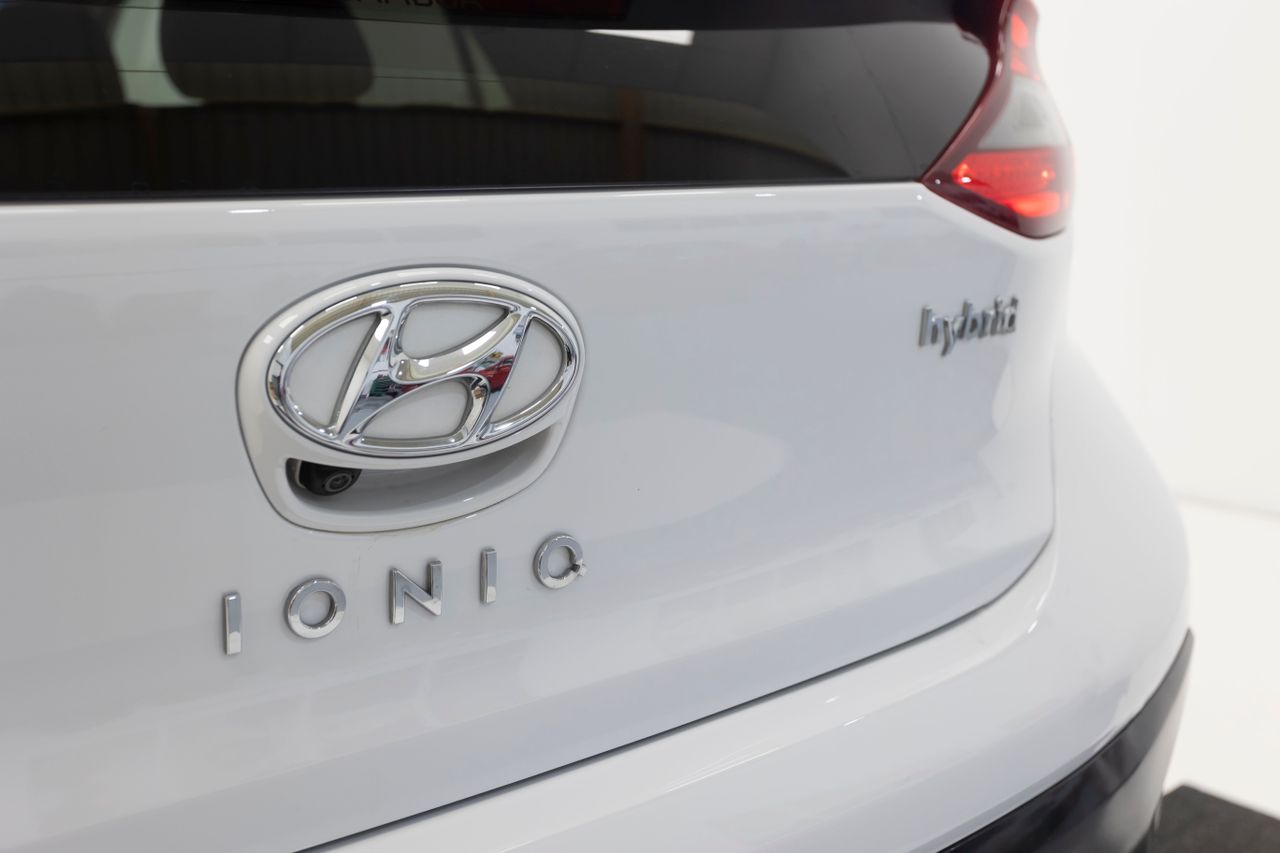 Foto Hyundai IONIQ 47