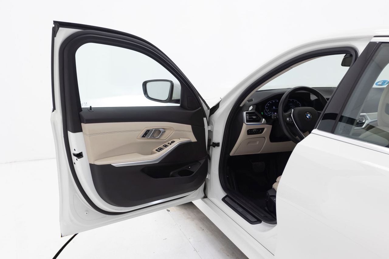 Foto BMW Serie 3 30
