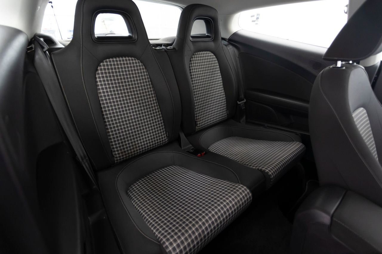 Foto Volkswagen Scirocco 12