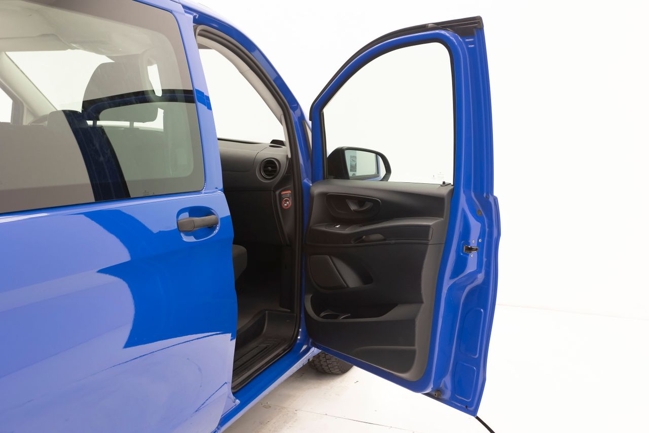 Foto Mercedes-Benz Vito 13