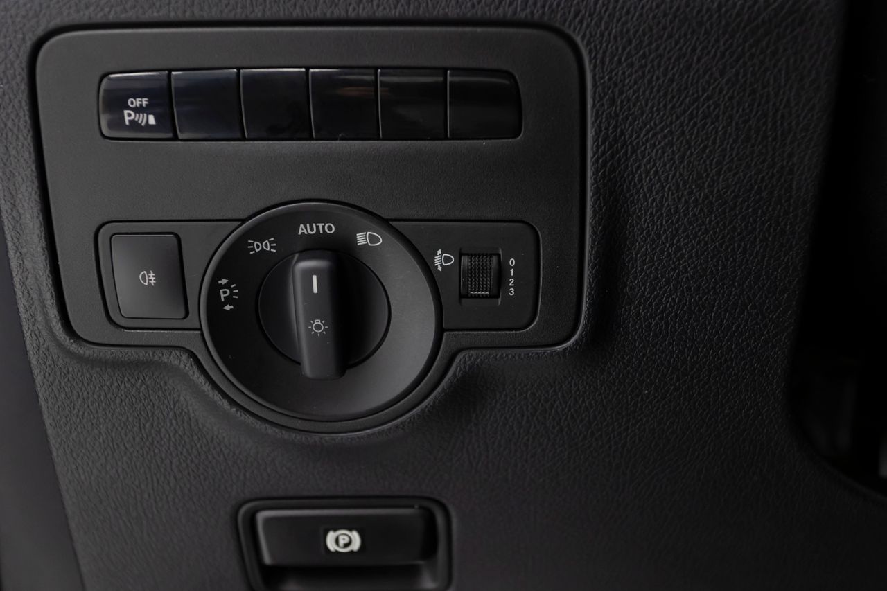 Foto Mercedes-Benz Vito 21
