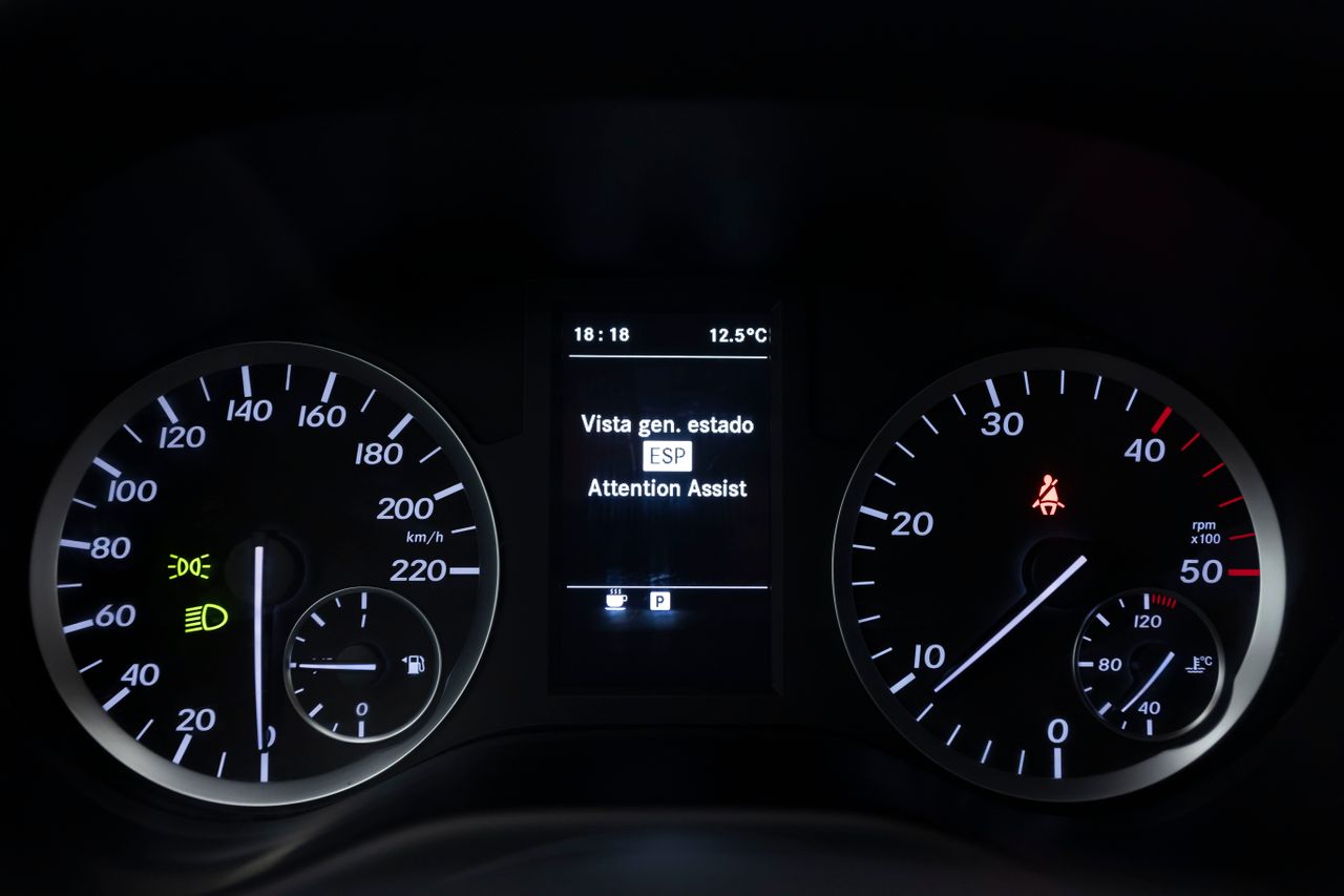 Foto Mercedes-Benz Vito 27