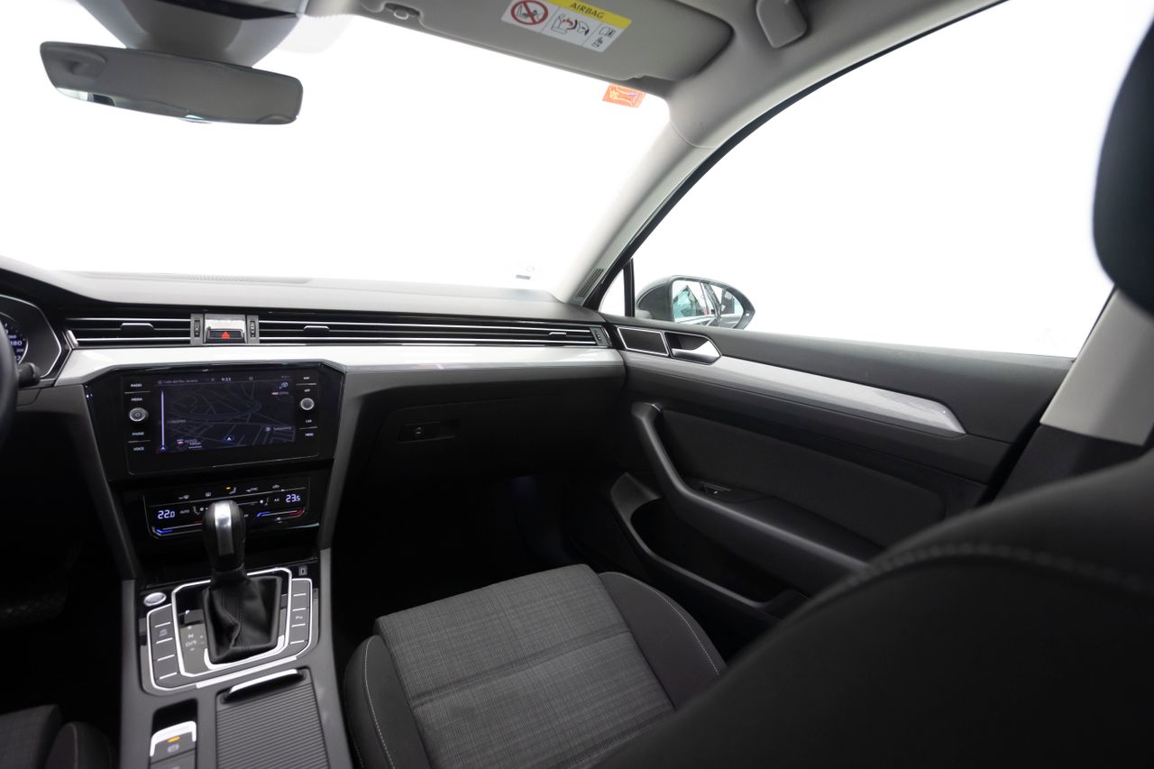 Foto Volkswagen Passat 17