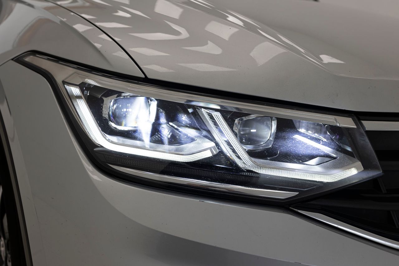 Foto Volkswagen Tiguan 48