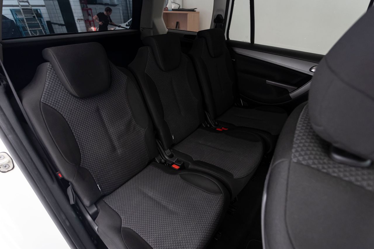 Foto Citroën Grand C4 Picasso 14