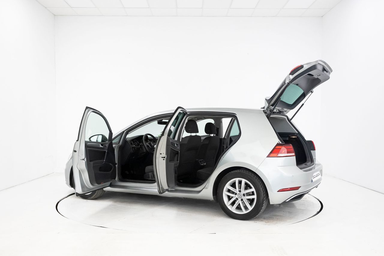 Foto Volkswagen Golf 24