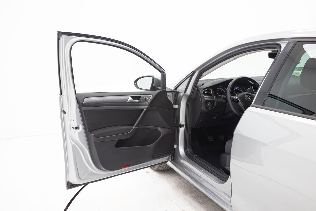 Foto Volkswagen Golf 25