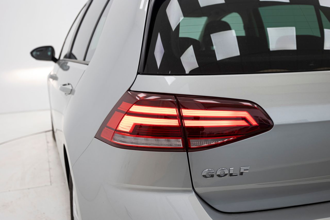 Foto Volkswagen Golf 47