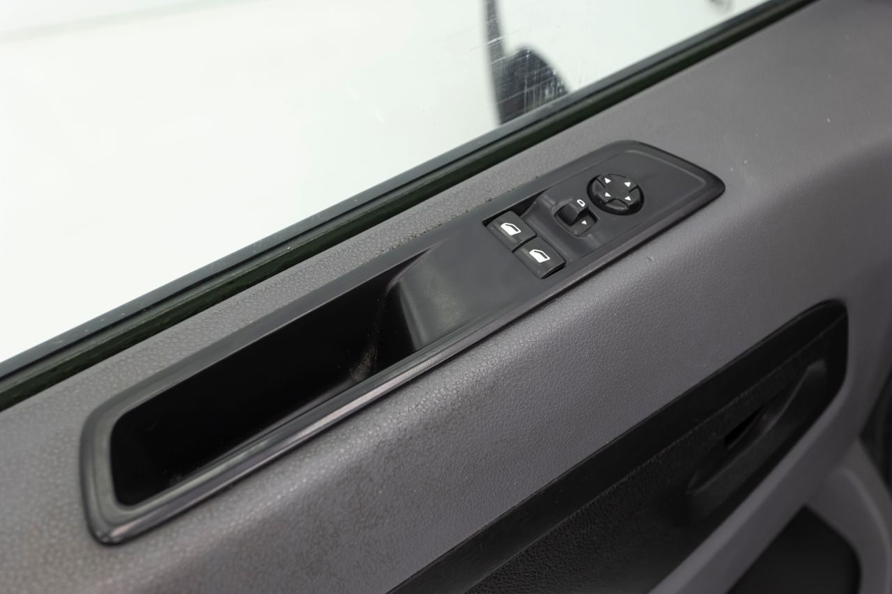 Foto Opel Vivaro 16