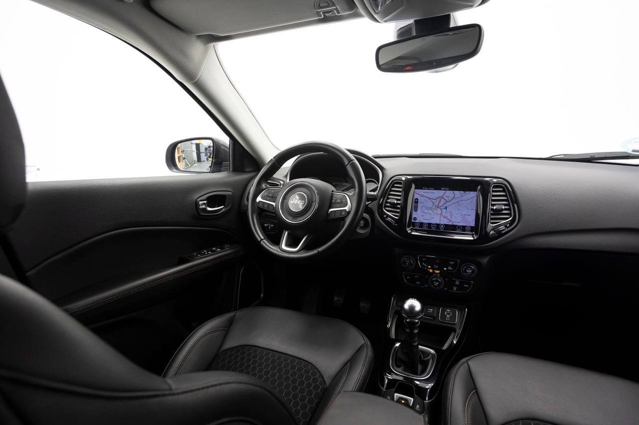 Foto Jeep Compass 16