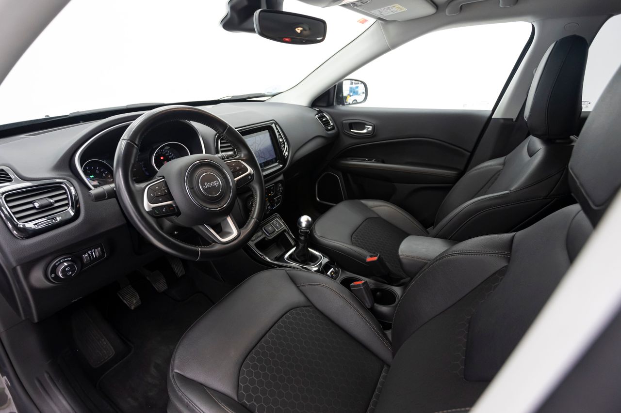 Foto Jeep Compass 28