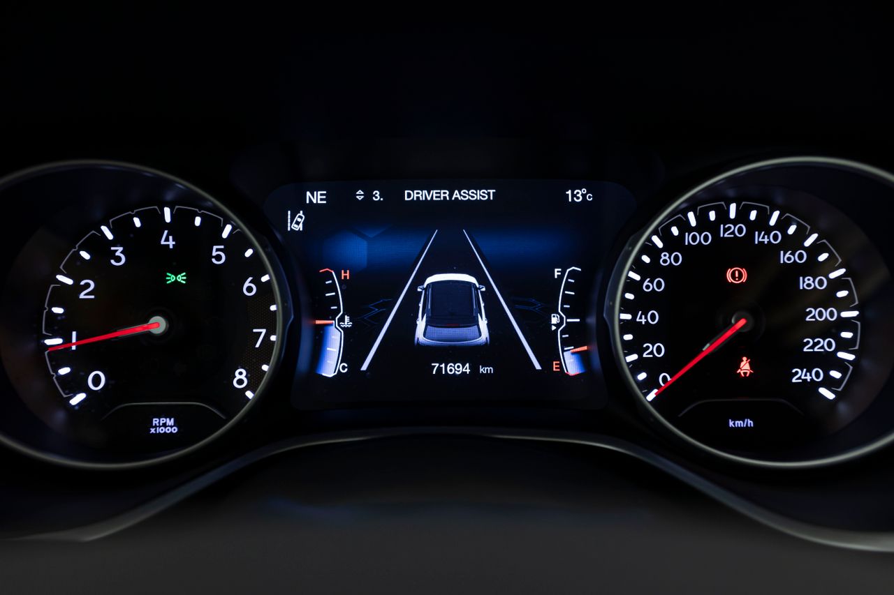 Foto Jeep Compass 36