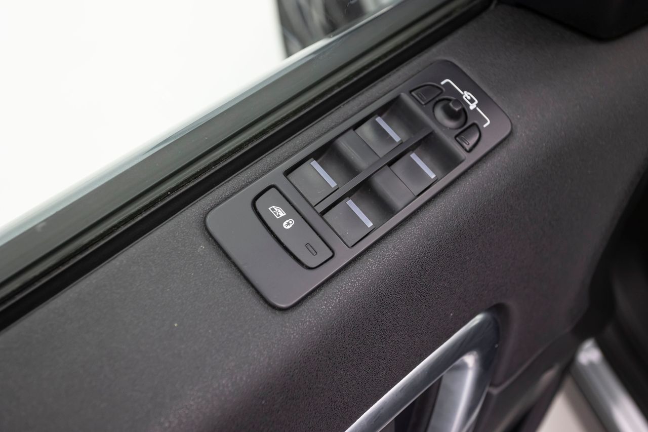 Foto Land-Rover Discovery Sport 26