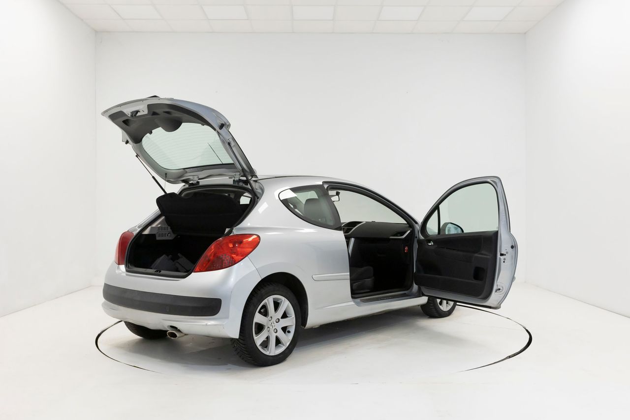 Foto Peugeot 207 15