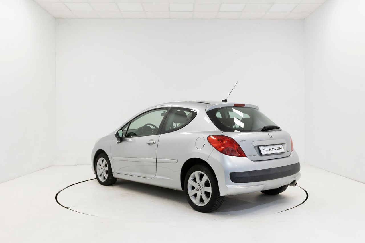 Foto Peugeot 207 32