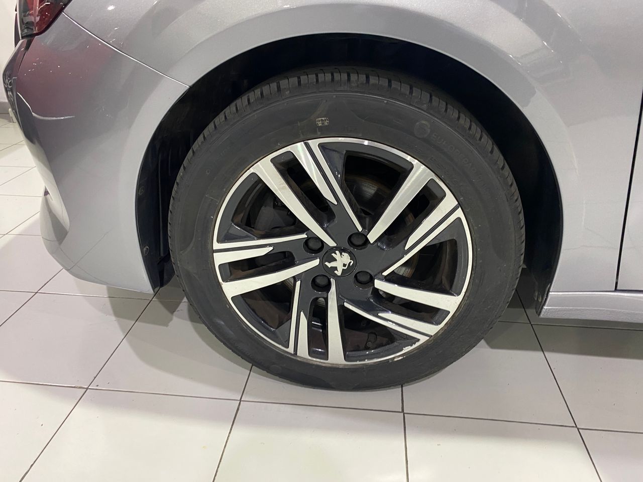 Foto Peugeot 208 6