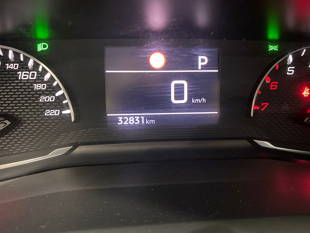 Foto Peugeot 208 18