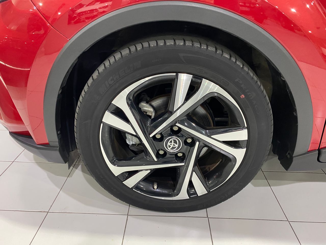 Foto Toyota C-HR 6