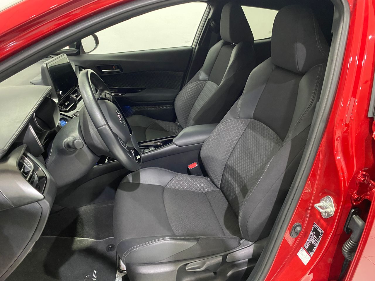 Foto Toyota C-HR 8