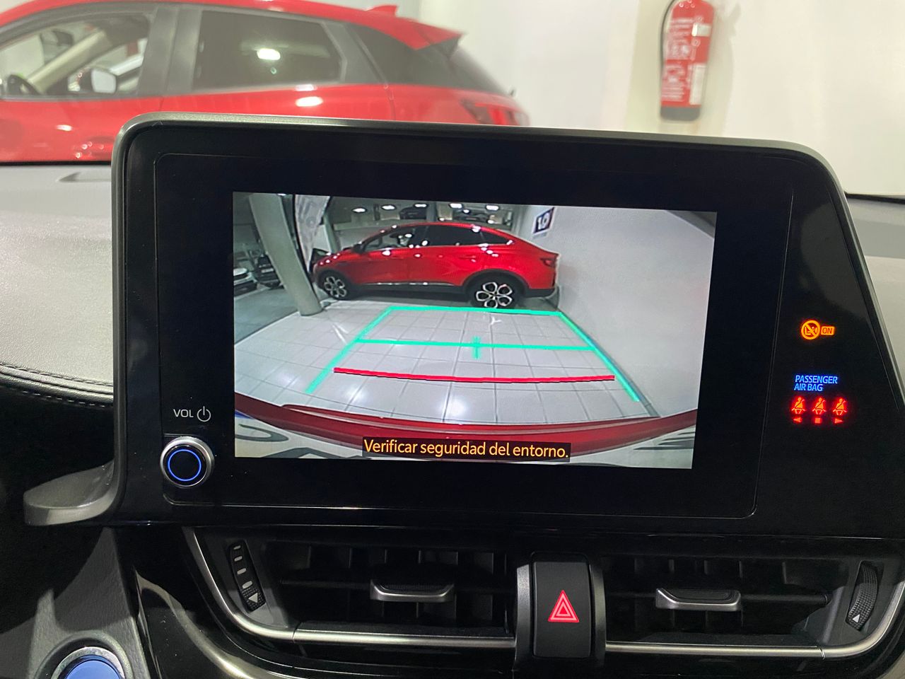 Foto Toyota C-HR 14