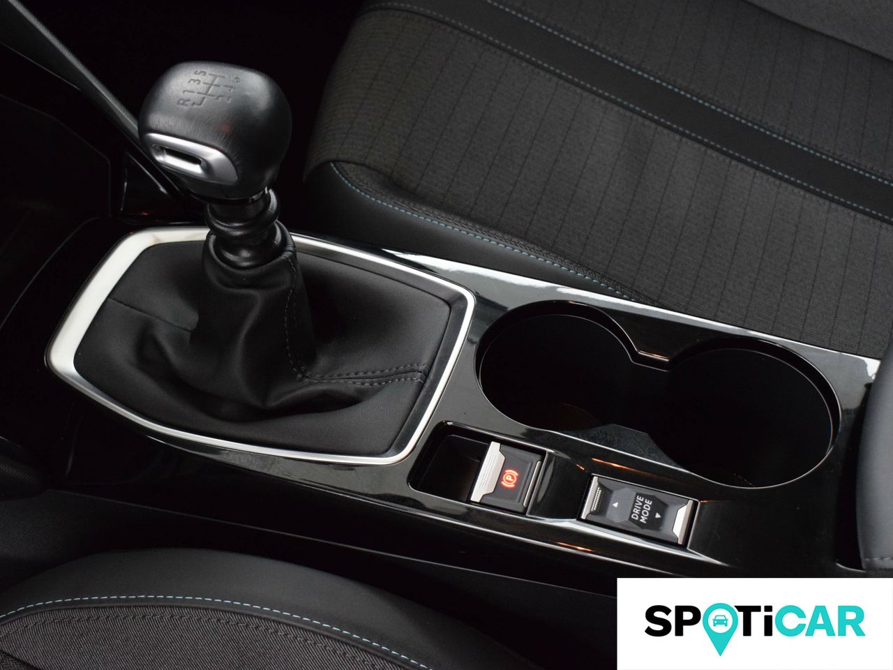 Foto Peugeot 208 13