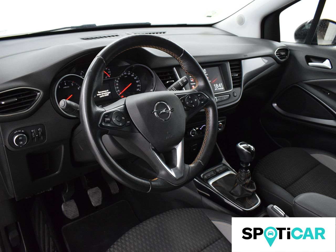 Foto Opel Crossland X 15