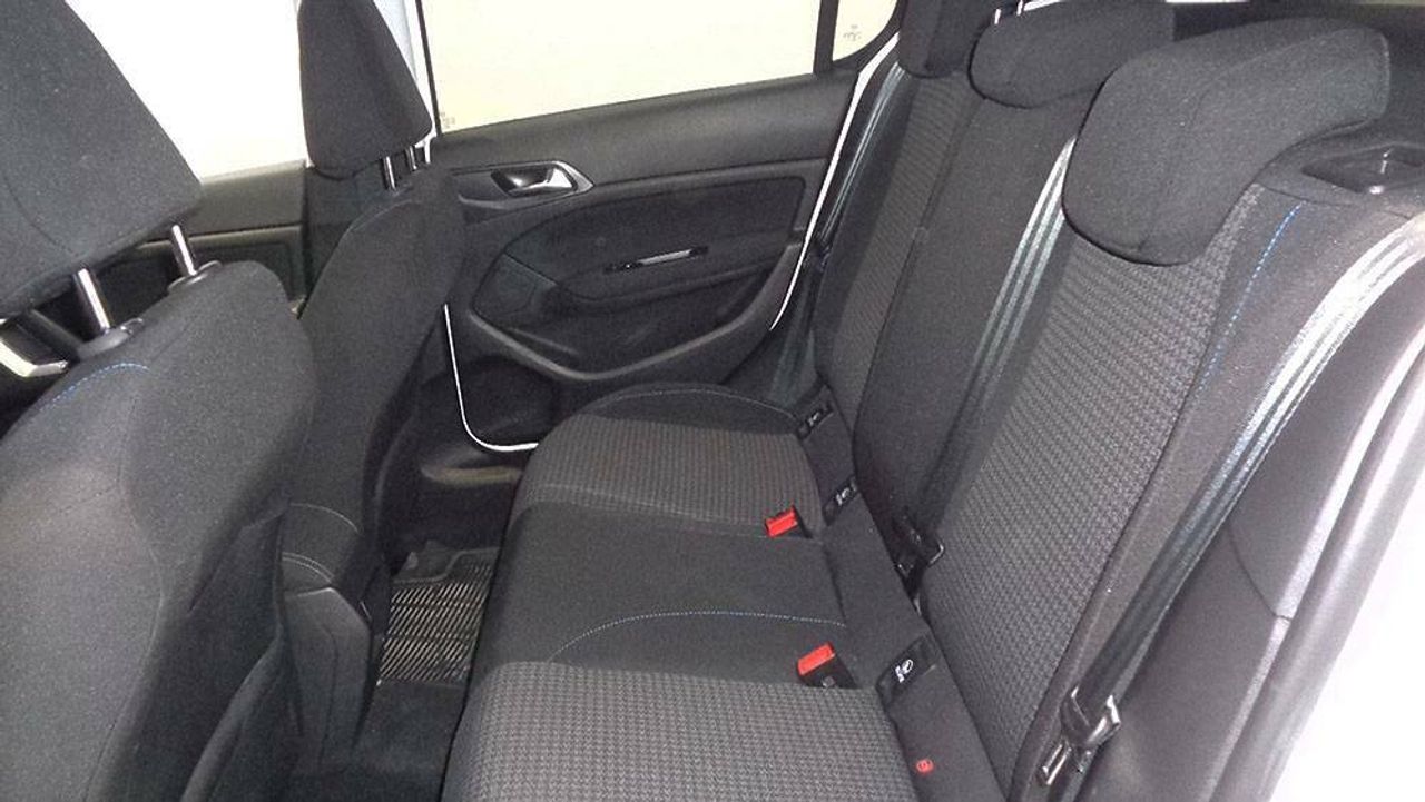 Foto Peugeot 308 6
