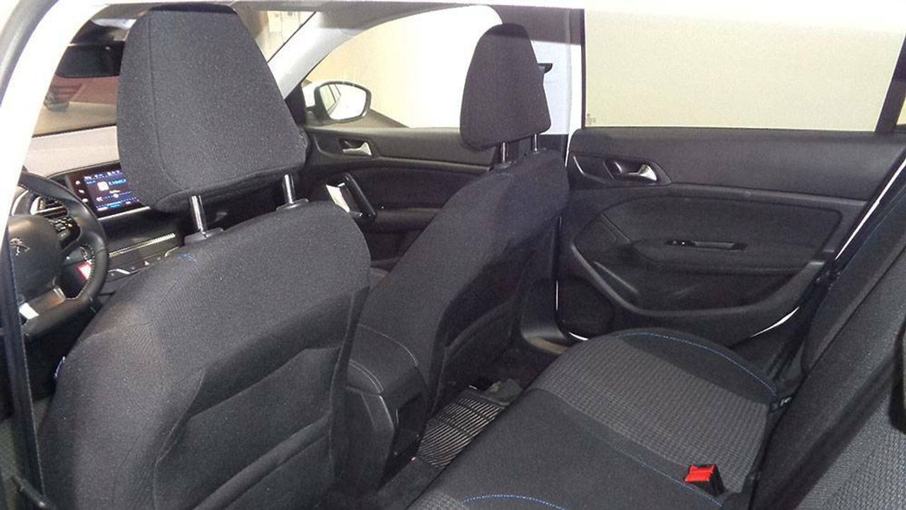 Foto Peugeot 308 7