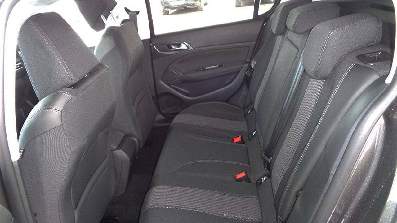 Foto Peugeot 308 5