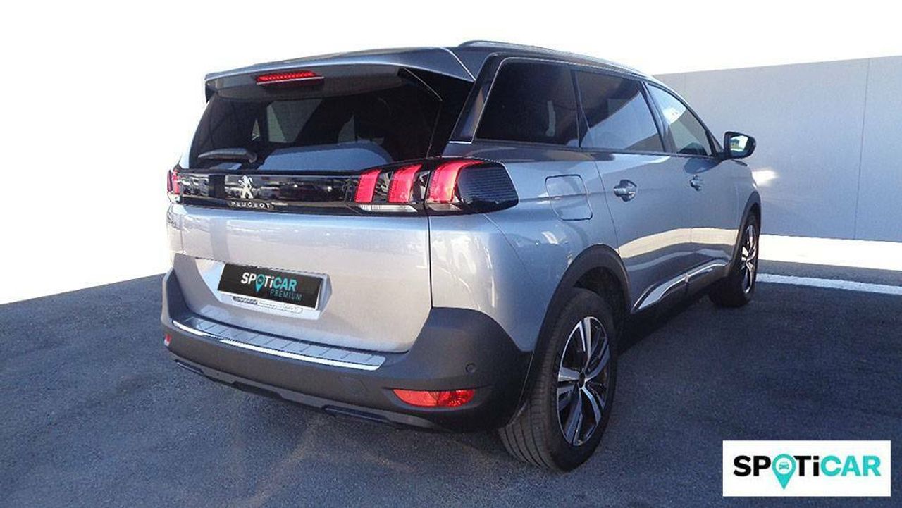 Foto Peugeot 5008 4