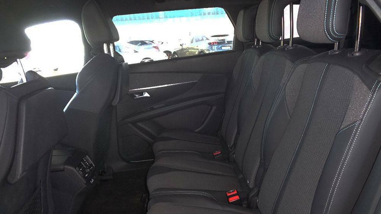 Foto Peugeot 5008 10
