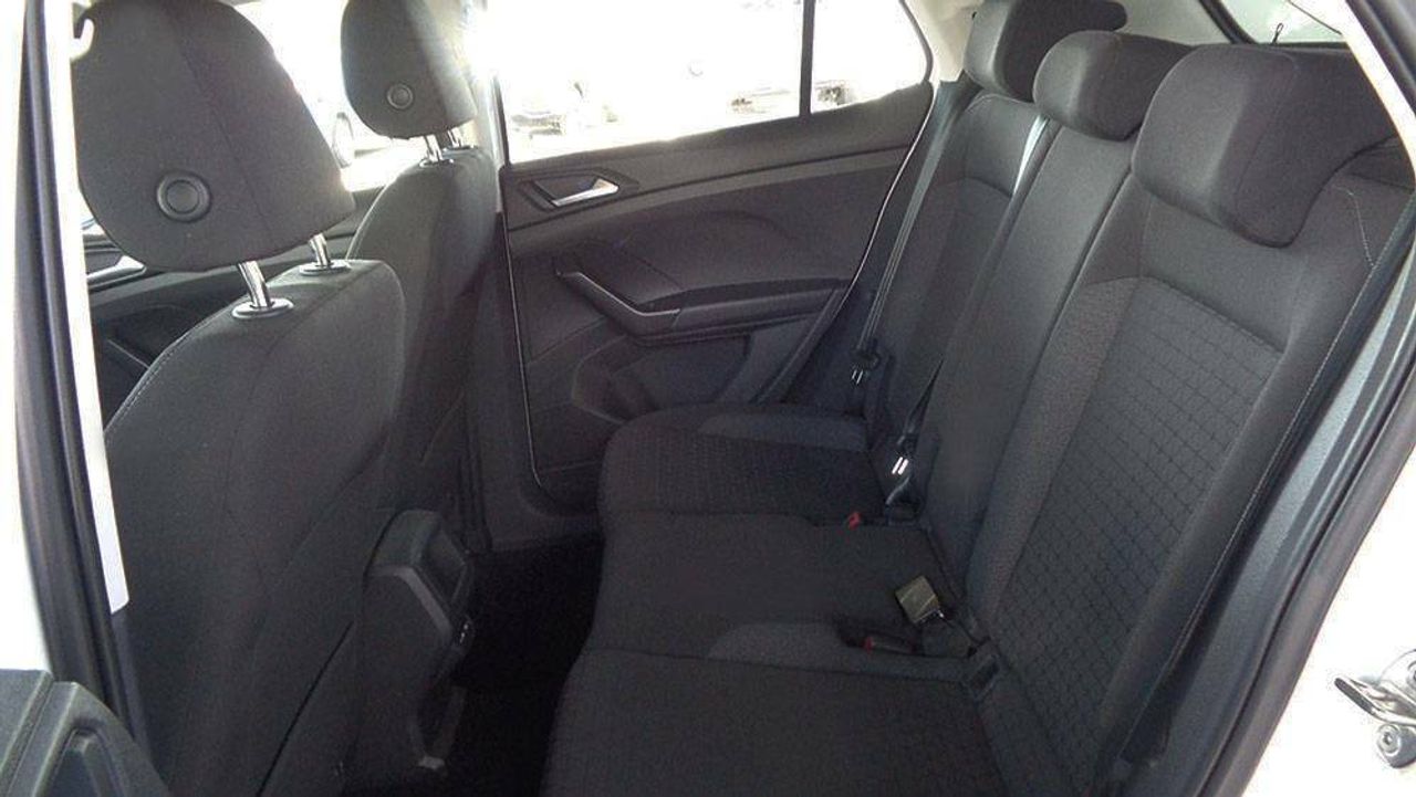 Foto Volkswagen T-Cross 8